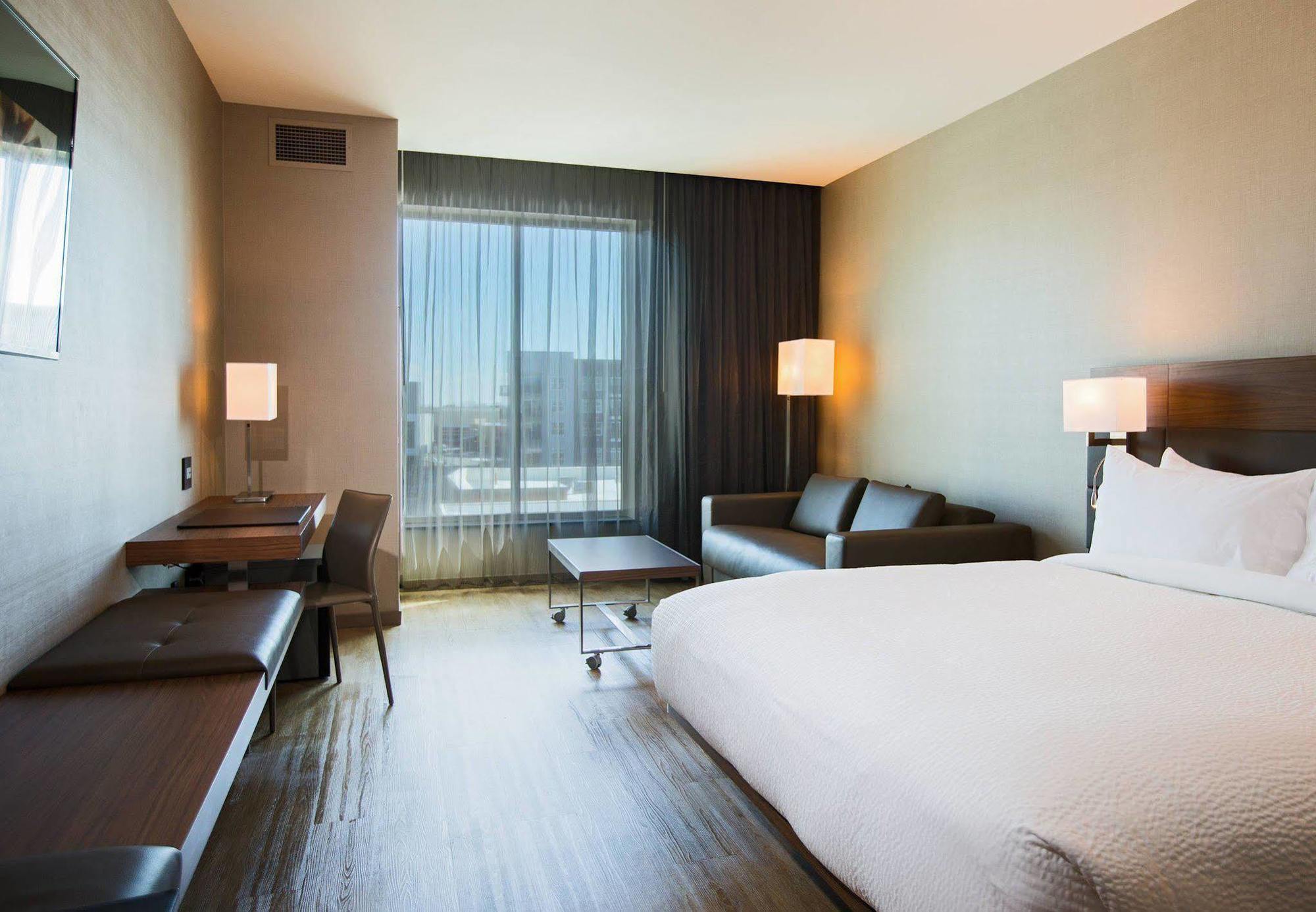 Ac Hotel Cincinnati At Liberty Center West Chester Exterior photo